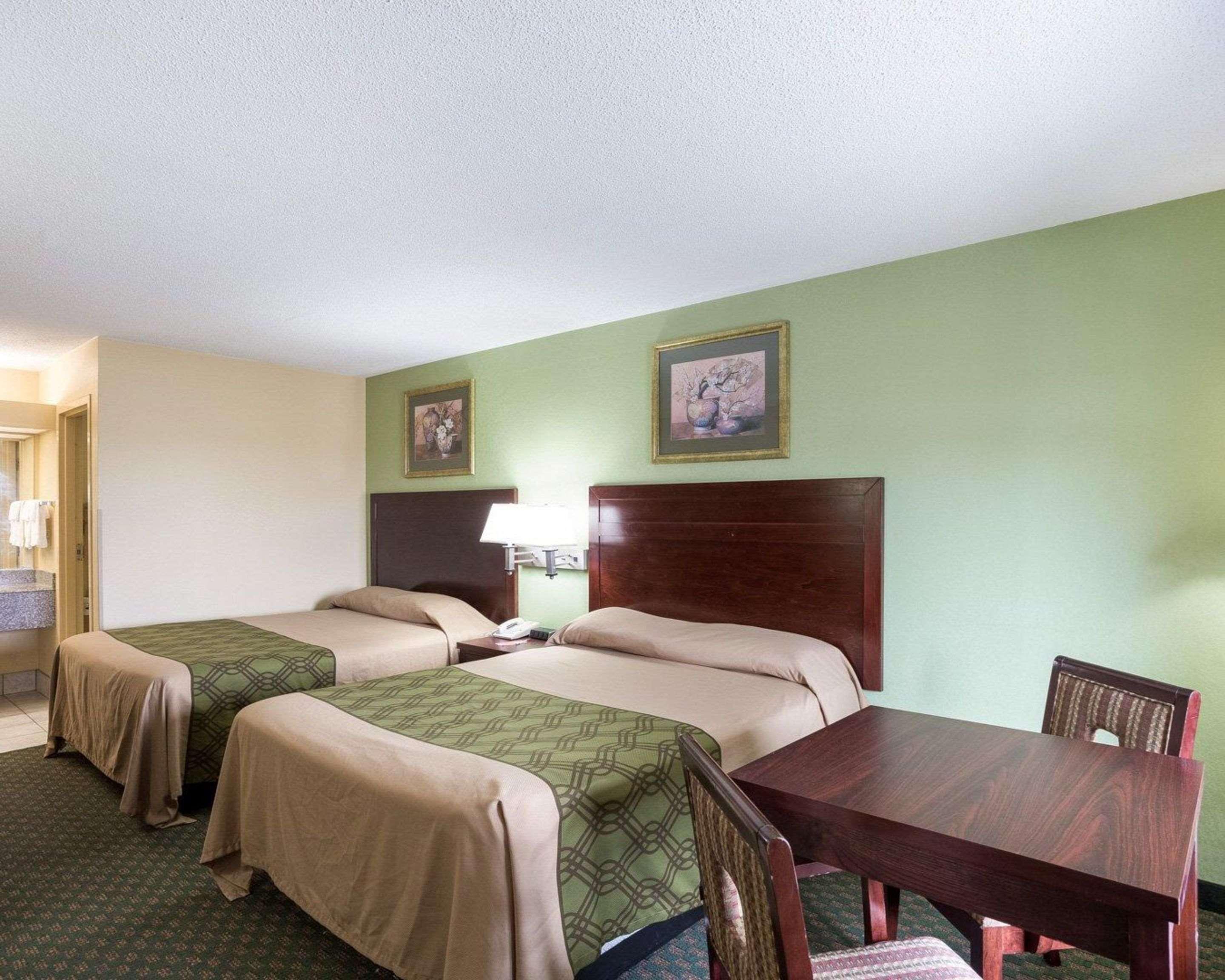 Rodeway Inn & Suites Новый Орлеан Экстерьер фото