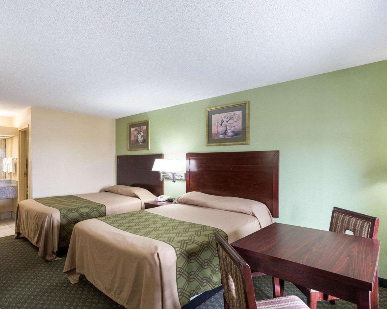 Rodeway Inn & Suites Новый Орлеан Экстерьер фото